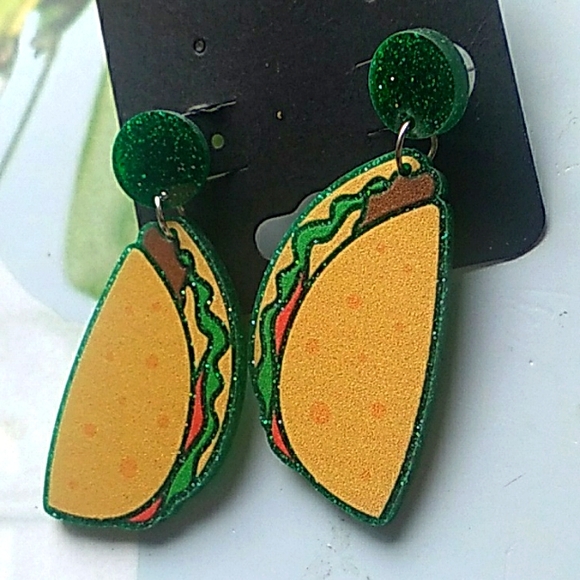 unbranded Jewelry - Fun Taco Fashion Earrings